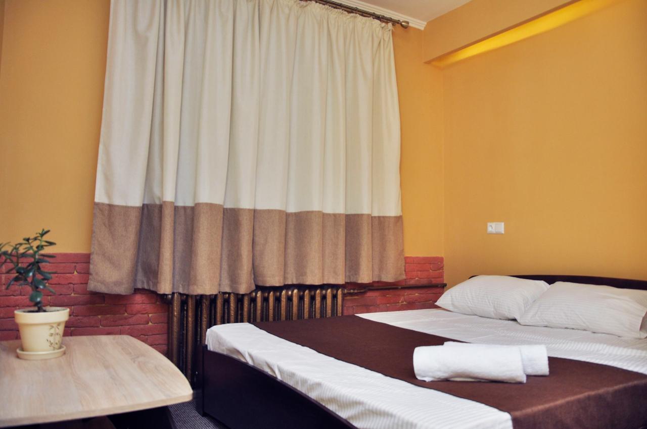 Skarbek'S Hostel Λβιβ Εξωτερικό φωτογραφία
