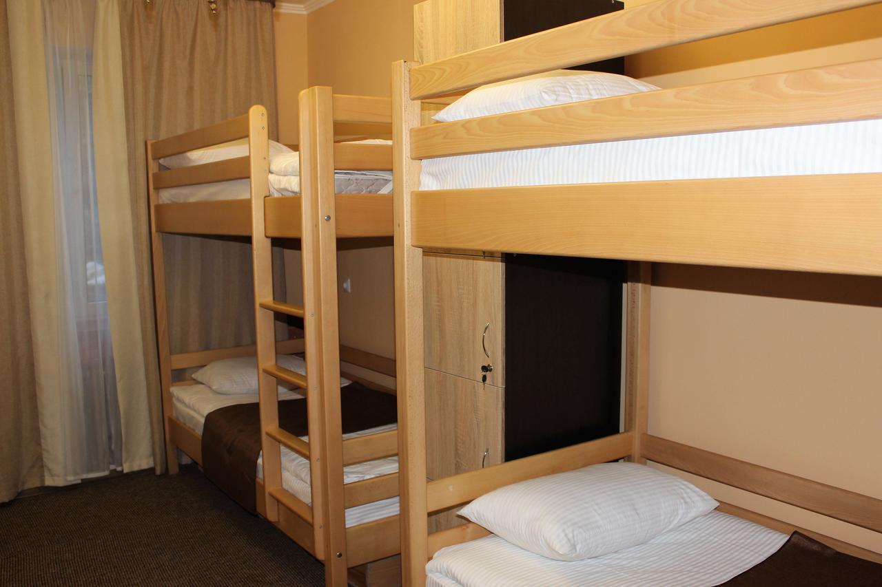 Skarbek'S Hostel Λβιβ Εξωτερικό φωτογραφία